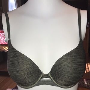 Victoria’s Secret bra